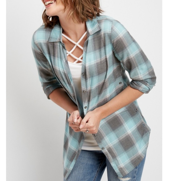 Cute Button down shirt - Picture 1 of 8